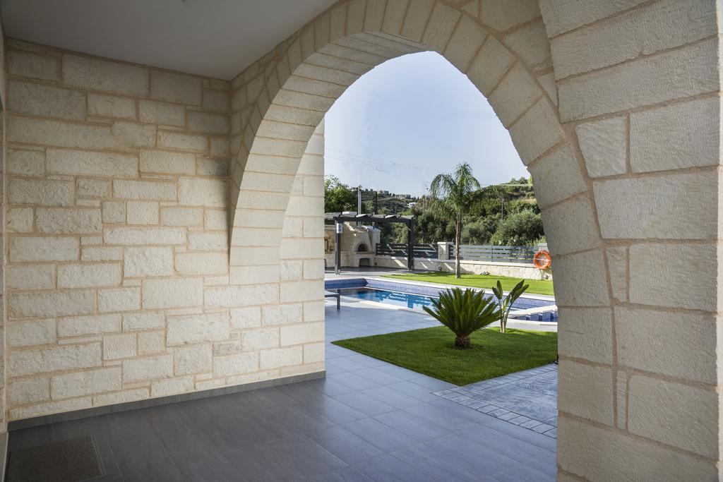 Villa-Azalea Алмирида Номер фото