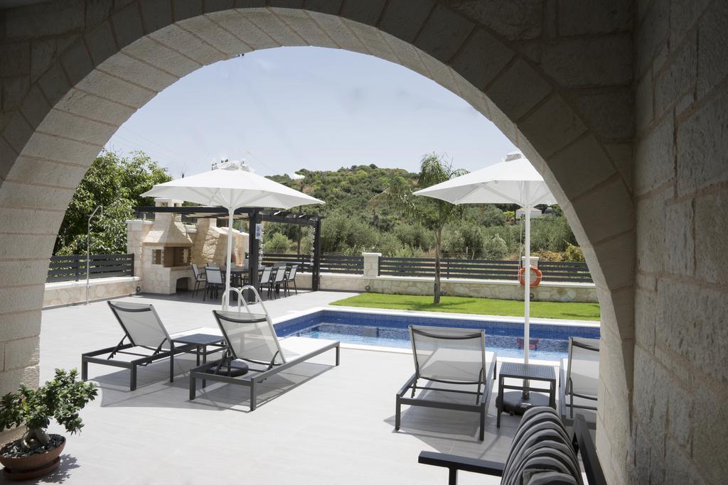 Villa-Azalea Алмирида Номер фото