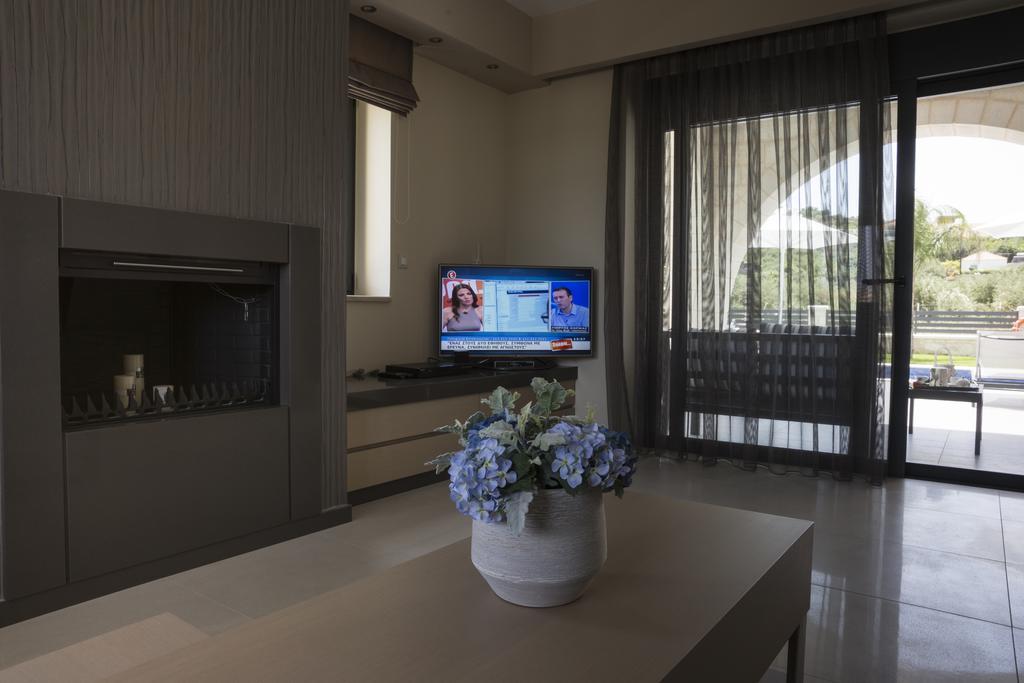 Villa-Azalea Алмирида Номер фото