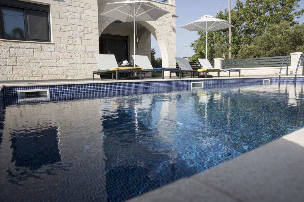 Villa-Azalea Алмирида Номер фото